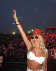 alix_earle posts 2023-06-28 01.38 CuAbWheRZ5U_7_9 356415693_1700734530388383_8236734063181724540_n.jpg