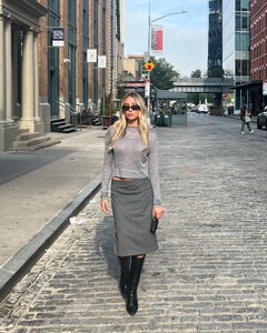 alix_earle posts 2023-09-09 23.27 Cw-vNySRZZz_1_5 376283890_992551968629960_1944502883708178570_n.jpg