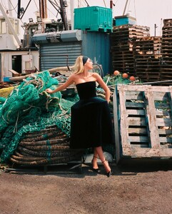 alix_earle posts 2023-09-14 02.49 CxJZhBxRYwm_7_9 376830063_6685860581500689_1997740049688190350_n.jpg