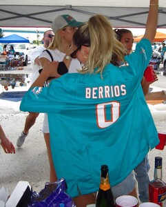 alix_earle posts 2023-09-27 04.05 CxrAi0xvh06_7_8 382708273_879499483782553_7951903130531776775_n.jpg