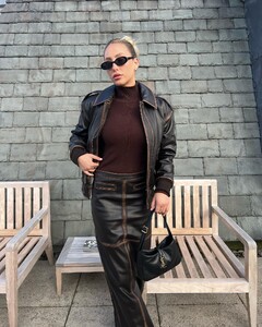 alix_earle posts 2023-11-05 01.01 CzPGdfaI_8f_4_8 399428093_726163236031148_5008913962572119569_n.jpg