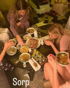 alix_earle posts 2023-11-06 00.53 CzRqWBxo3-6_3_9 399454628_1025885272053282_6144923098562784679_n.jpg