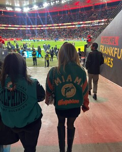 alix_earle posts 2023-11-07 04.37 CzUotyqxboi_4_9 398993024_346859124616968_4535248042798025147_n.jpg