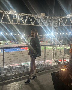 alix_earle posts 2023-11-21 04.29 Cz4q92eRahA_3_6 403615548_861513832109525_291188257689760792_n.jpg