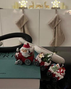 alix_earle posts 2023-12-04 06.07 C0aUgBWROS3_2_7 408030004_736808441827257_275532186243543611_n.jpg