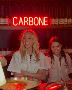 alix_earle posts 2024-03-16 05.05 C4jbQvmPgzQ_7_10 433217224_1117887166301798_6177371365265667307_n.jpg