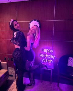 alix_earle posts 2024-04-08 05.04 C5epePHRH9Z_8_9 435066491_349572204216329_4490997857520916618_n.jpg