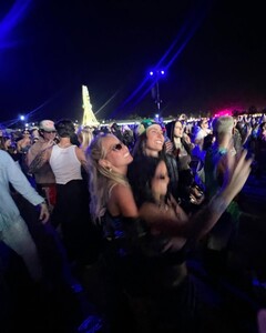 alix_earle posts 2024-04-16 03.12 C5zDAgPxE8b_10_10 437529648_1765782750610464_74510986198648206_n.jpg