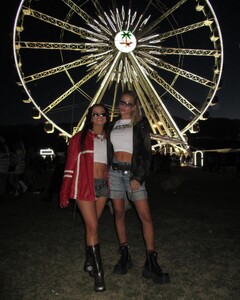 alix_earle posts 2024-04-19 00.04 C56b7Yix8cX_7_9 439120647_852282573580793_8357698256267156460_n.jpg