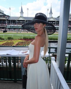 alix_earle posts 2024-05-07 01.22 C6o7FusxnLf_6_10 441017524_975678027509737_8819186854220969995_n.jpg