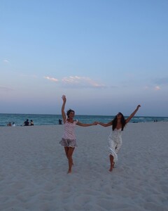 alix_earle posts 2024-05-20 04.58 C7KyJXvxTqr_3_9 444885019_1196340978170999_8751497422226974298_n.jpg