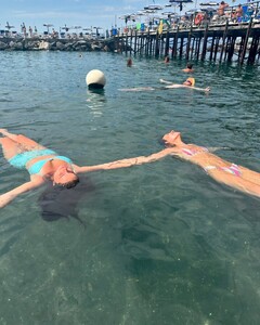 alix_earle posts 2024-08-13 01.46 C-lTuPORHYn_9_10 455231266_397584029609347_905780969582906621_n.jpg