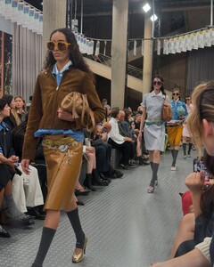 alix_earle posts 2024-10-03 06.42 DApKOufS1Un_5_11 461913111_2875430875957508_8046889267770184416_n.jpg