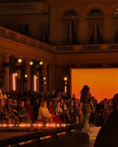 alix_earle posts 2024-10-05 01.34 DAtwfxDTtTY_11_12 461958575_543406804930253_1416819497853693761_n.jpg