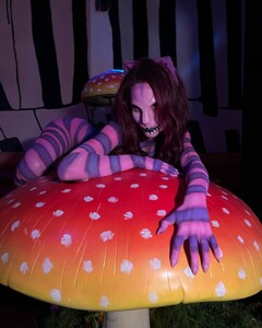 alix_earle posts 2024-10-27 05.39 DBm2As_SoXT_8_9 464670166_1585252368731126_3412336482006916661_n.jpg