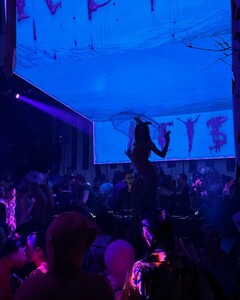 alix_earle posts 2024-10-28 06.01 DBpdZWSy1By_8_14 464933019_853148126805337_7378396085883366938_n.jpg