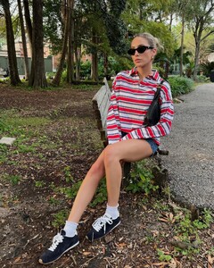 alix_earle posts 2024-11-11 07.05 DCNn195vdYU_1_17 466407993_840453984833249_4041426166205589402_n.jpg