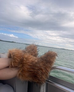 alix_earle posts 2024-12-21 04.45 DD0XnNtRd2Z_7_15 470912318_955202923196348_1428277199019486403_n.jpg