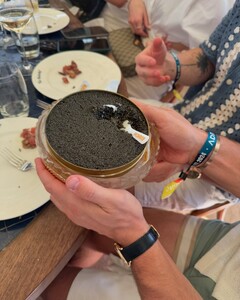 alix_earle posts 2025-01-05 02.55 DEay5M9T-kK_7_9 472545638_616720804205139_2581065152582548752_n.jpg