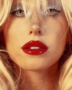 alix_earle posts 2025-01-31 23.24 DFf8SSzRdE3_10_11 475289065_18484057924029152_1128626892176286936_n.jpg