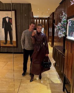 alix_earle posts 2025-02-15 04.46 DGEkLRfxRuO_2_13 480242937_18486617254029152_3862833628967053327_n.jpg