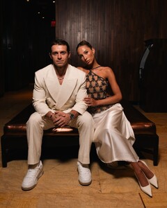 alix_earle posts 2025-02-16 01.08 DGGwGzWR0ol_8_9 480062411_18486784507029152_3778836997239587219_n.jpg