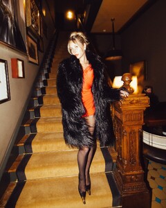 alix_earle posts 2025-02-24 07.56 DGcFKP4R7Sh_6_8 481438426_18488305456029152_8142475646375781370_n.jpg