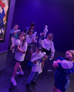 alix_earle posts 2025-03-21 03.35 DHb_JM4RSei_6_14 485616937_18493473019029152_6916518513859477894_n.jpg