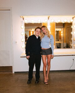 alix_earle posts 2025-03-28 07.20 DHuabHbx3u2_10_18 486426637_18494978674029152_7495688136341115092_n.jpg