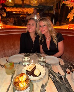 alix_earle posts 2025-04-07 05.24 DIH9Krrxcqb_7_12 488473265_18497098510029152_4363443007395860256_n.jpg