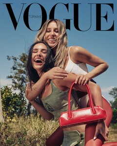 alix_earle posts 2025-04-10 22.24 DIRgNVjv62r_1_11 489882971_18497839738029152_5000092947398246560_n.jpg