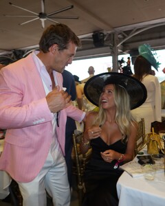 alix_earle posts 2025-05-07 07.06 DJVYnfBvTkK_6_18 496189801_18502766482029152_88034912775680839_n.jpg