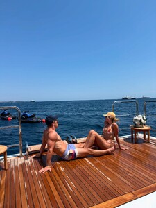 alix_earle posts 2025-07-09 22.27 DL5QEv5xAcY_16_17 518223360_18514986808029152_8809712340039881685_n.jpg