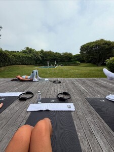 alix_earle posts 2025-07-21 07.01 DMWfoVuxqnN_16_18 523430296_18517029481029152_3599527095638539331_n.jpg