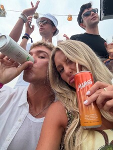 alix_earle posts 2025-07-28 04.37 DMoQwa1xL42_10_18 524474773_18518366452029152_8261994899688445110_n.jpg