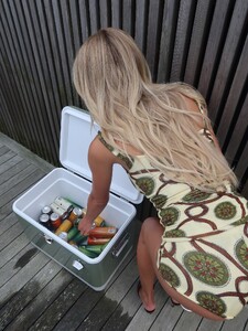 alix_earle posts 2025-07-28 04.37 DMoQwa1xL42_5_18 524398078_18518366392029152_4931504509798697468_n.jpg