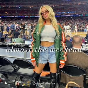 alix_earle tagged 2023-04-06 22.30 Cqs8sjWuDft_3_5 339352397_760010522162312_2806887128657123784_n.jpg