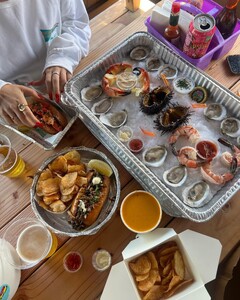 alix_earle tagged 2023-04-10 05.35 Cq1bpZGpZUC_3_10 340180170_722754079638998_2625691768520391008_n.jpg