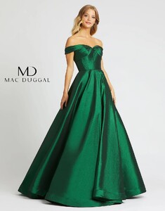ballgowns-by-mac-duggal-67104h-154392.jpg