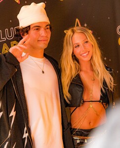 casedgod posts 2025-05-26 01.34 DKFtwpjTBmo_2_10 500733727_18504760843030894_206406828237230946_n.jpg