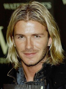 david-beckham-best-hair-14-332c138e338a40de8cf5c5ce62d4271c.jpg