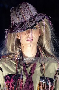 farska f02sathal-HC-20e.jpg