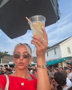 hotmess posts 2024-08-02 02.08 C-JBjlWyczg_1_9 451378456_1196304904947657_3855842631690982383_n.jpg