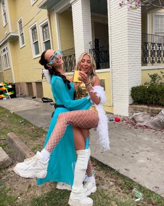 hotmess posts 2025-01-30 04.06 DFbS6suyOEW_2_4 475808998_17918956320043277_3819867147898699438_n.jpg