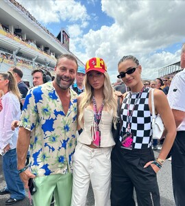 isabelagrutman posts 2023-05-08 03.03 Cr9QkPBJRdE_2_6 345496905_553164460317093_7680614903281155054_n.jpg