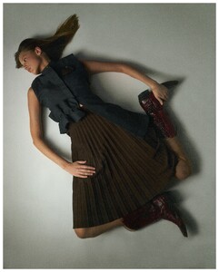 iverambrosius_3564332412076263144's2025-8-30-20.32.529 story.jpg