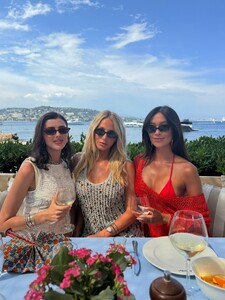 jordanyorn posts 2025-07-23 21.43 DMdOJklpz3t_2_12 521580102_18521644066055390_5310055884245480749_n.jpg