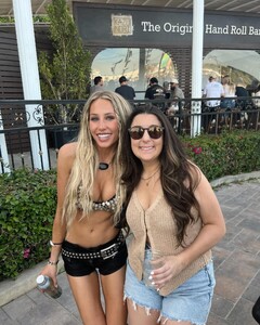 katie.violet posts 2025-04-22 19.56 DIwI3jAMbO6_2_12 491440580_18498546907046882_113734694958599055_n.jpg