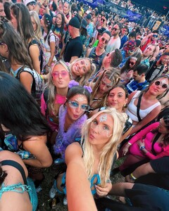 kristinkonefal posts 2023-03-27 22.36 CqTNXTqLyQ-_4_10 337909208_207062348591548_2607196317195391088_n.jpg