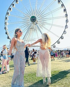 kristinkonefal posts 2023-04-20 01.32 CrOv3CQvuzh_6_9 341849612_994463111938523_6465264985830304679_n.jpg